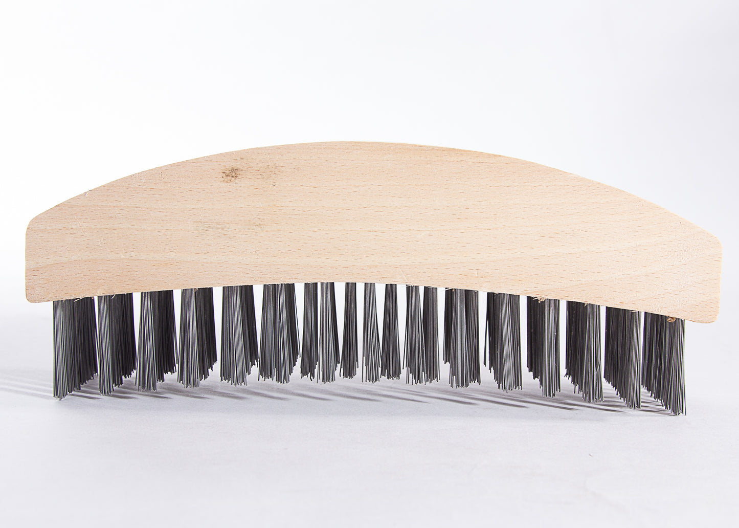 wire broom for brushing walls and other vertical surfaces