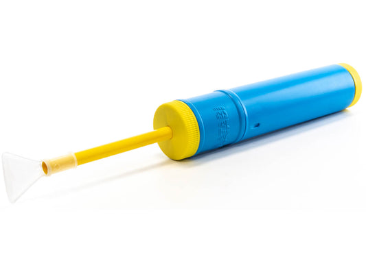 powder sprayer for small treatments of single nests