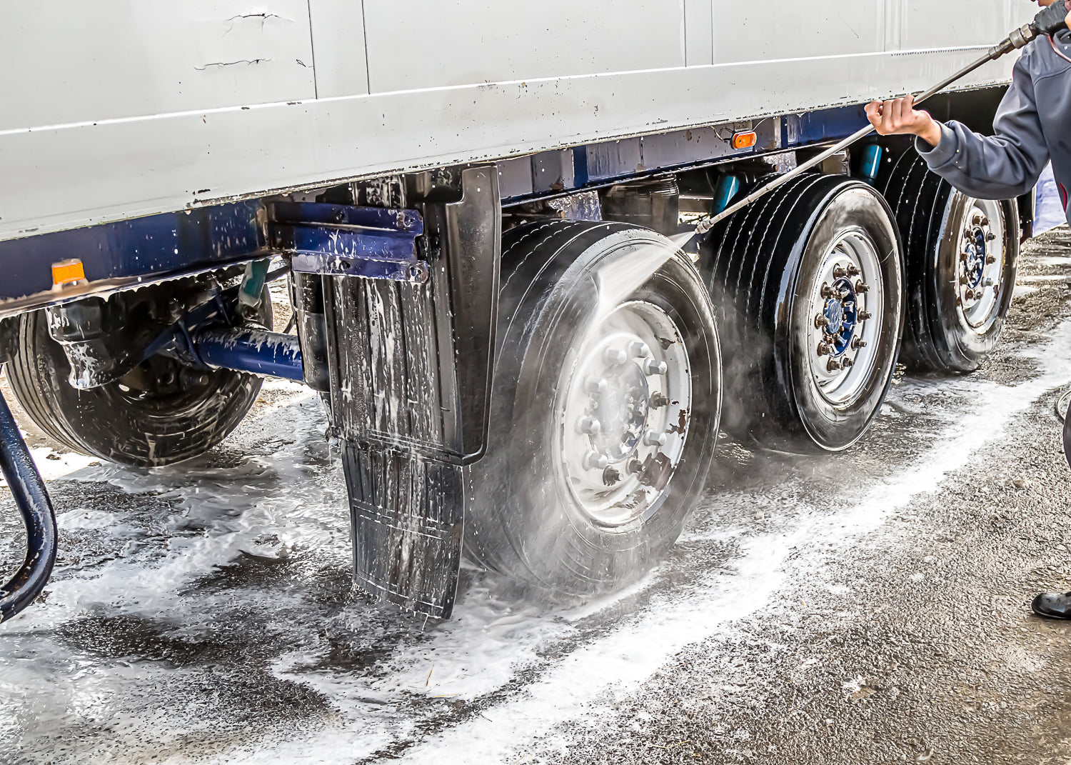 Exterior surface cleaners