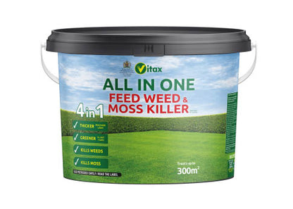 photo of our feed, weed & moss killer tub that covers 300 metres