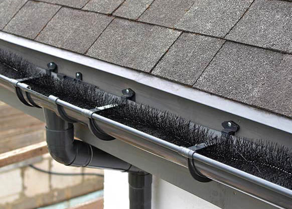 Blocked Guttering - Stop Guttering & Downpipes Blocking - Easy to Fit ...